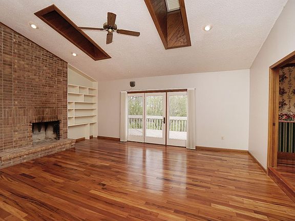 4th image of 6226 Tanglewood Dr