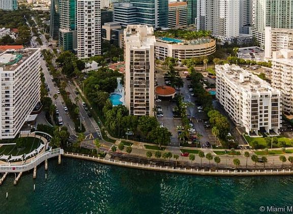 2nd image of 1450 Brickell Bay Dr APT 908