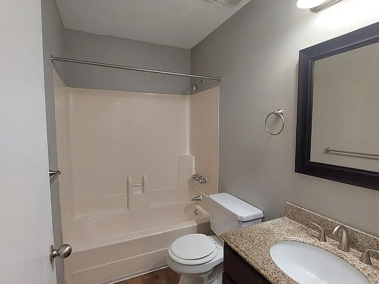 Spacious Bathroom
