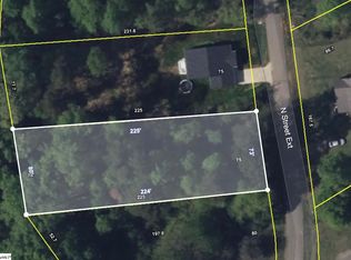 317 North St, Wellford, SC 29385