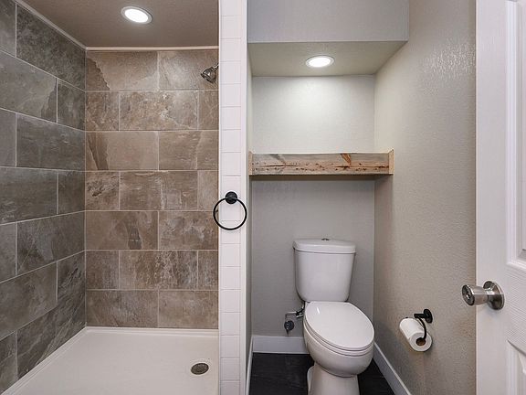 2nd image of 804 N 16th St #A