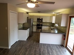 402 Newcastle Rd, Marshalltown, IA 50158