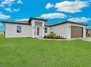 2211 NE 22nd Ave, Cape Coral, FL 33909