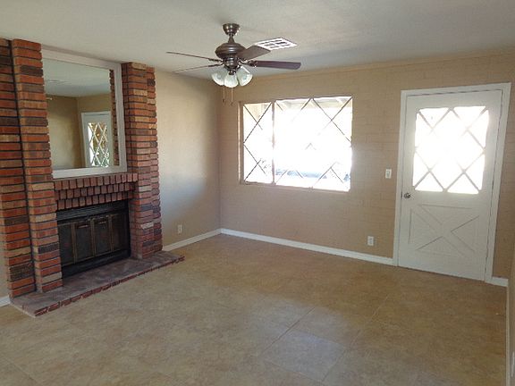 4th image of 725 E Park Pl