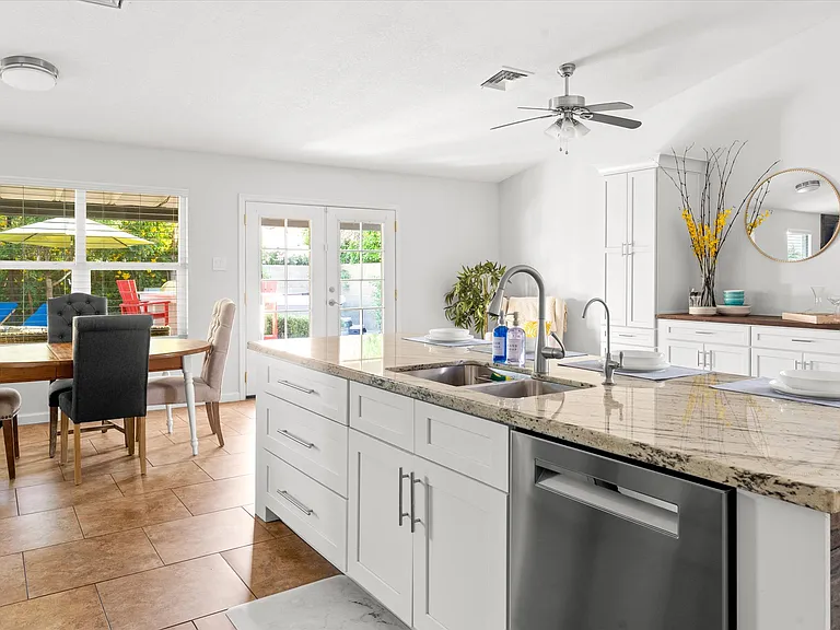 4019 E Taro Ln — Photo 10