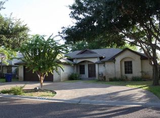 8804 Crossway Dr, Laredo, TX 78045
