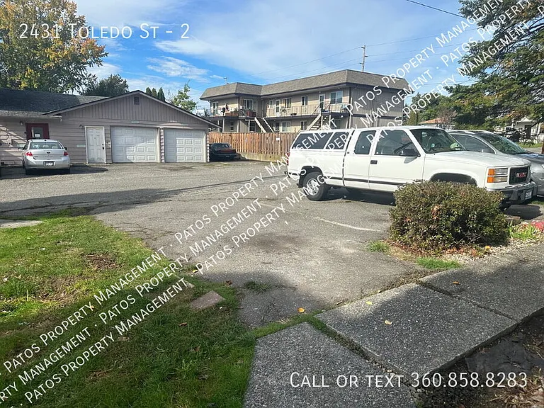 2431 Toledo St #2 — Photo 2