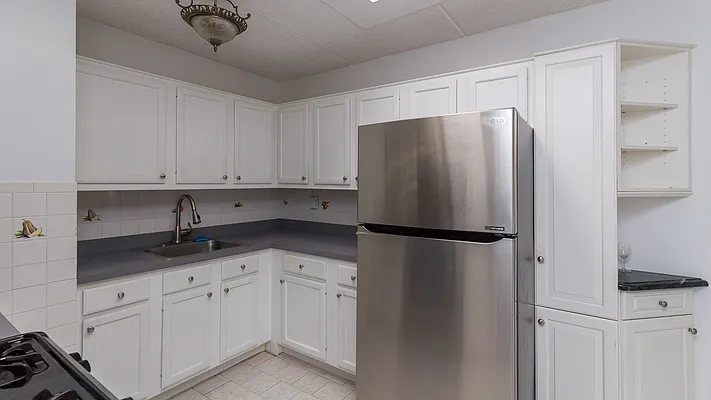 Rented by Compass | media 23