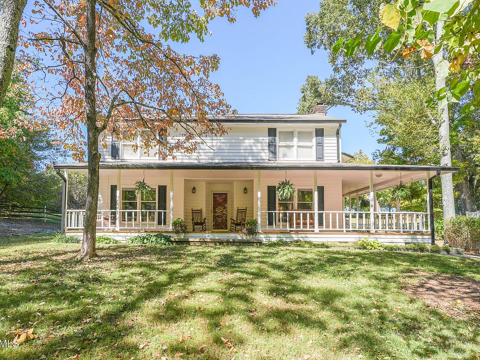 1st image of 2731 Muscadine Dr