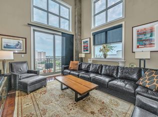150 Bee St APT 815, Charleston, SC 29401
