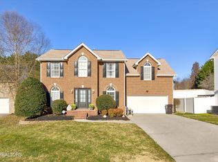 3109 Champions Trail Ln, Knoxville, TN 37931