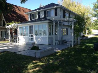 8950 Cherry Point Rd, Manitou Beach, MI 49253