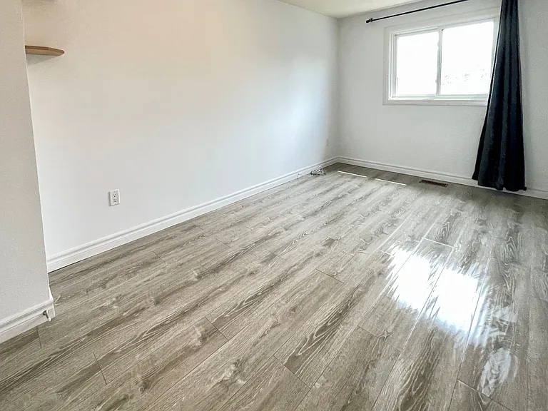 19 Blair Cres — Photo 34