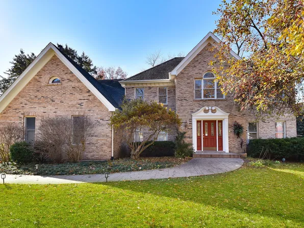 912 Wild Ginger Trl, West Chicago, IL 60185