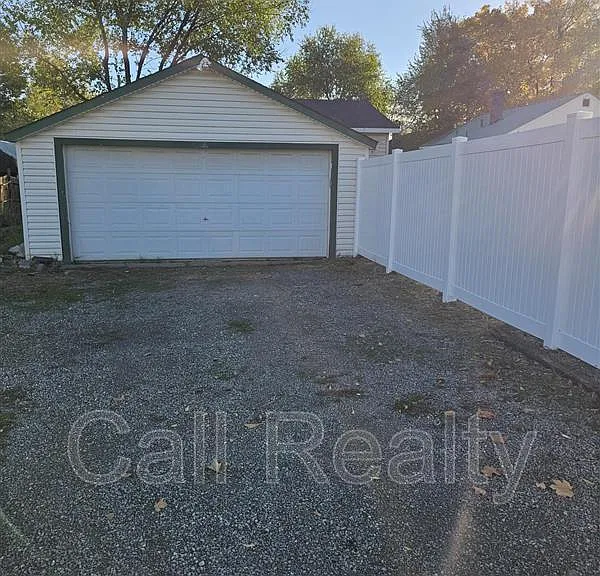 1603 E Lacrosse Ave — Photo 19