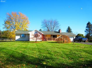 3204 Luce Rd, Flushing, MI 48433