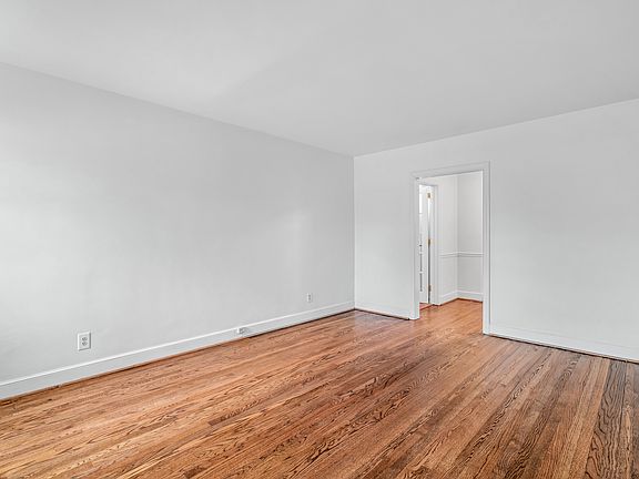 5th image of 1450 Whilden Pl