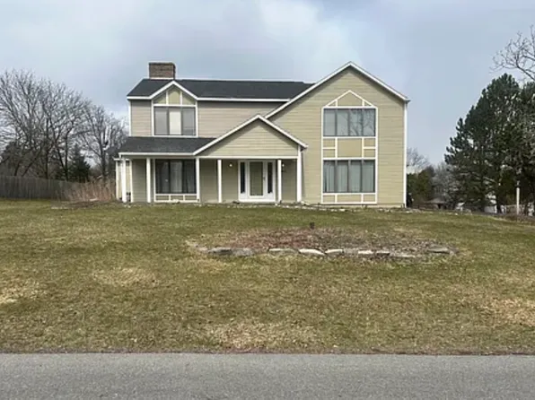 8247 Drinkwater Ln, Manlius, NY 13104