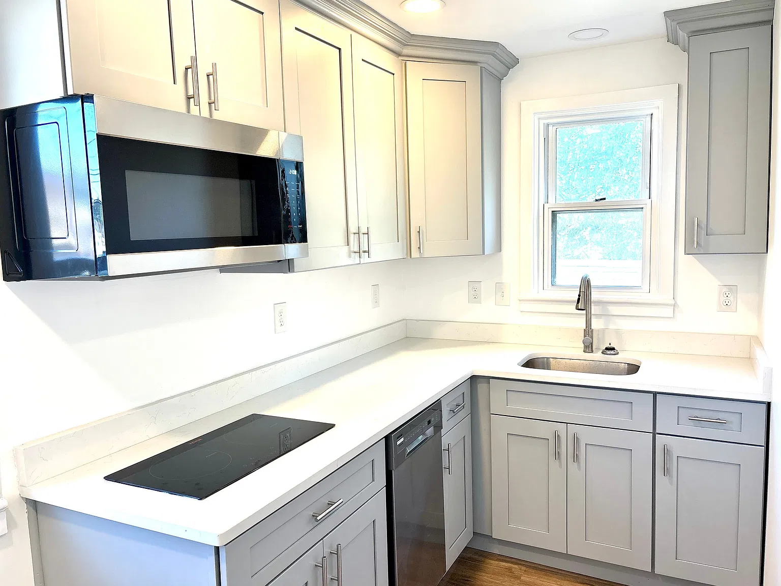 Studio, 440 sqft, $1,350 — Photo 2