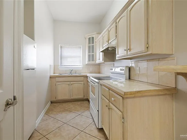 1521 W McIntyre St #4 — Photo 4