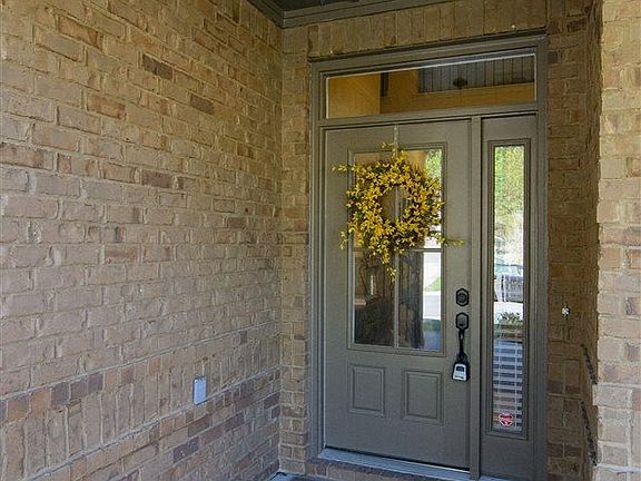 3rd image of 336 Chesser Park Dr