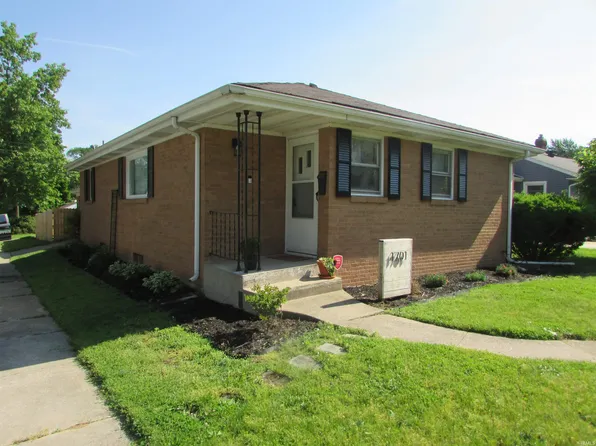 1701 E Ewing Ave, South Bend, IN 46613