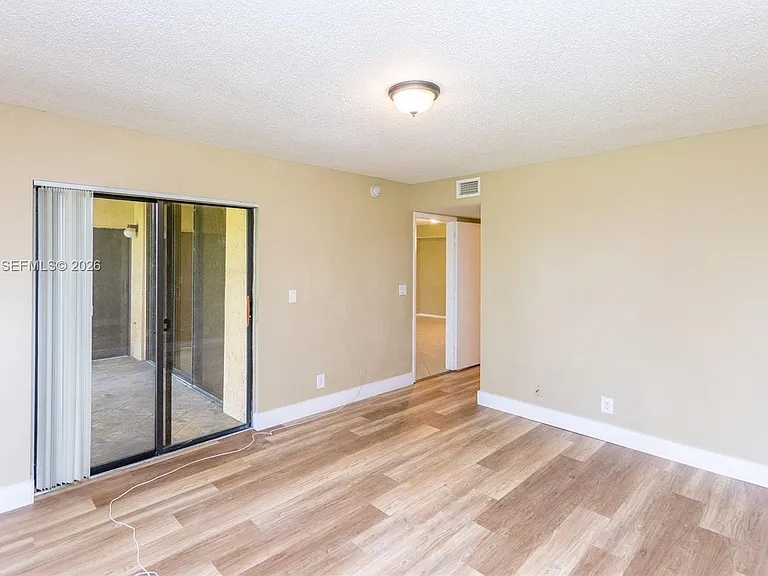 5721 Riverside Dr #202B5 — Photo 24