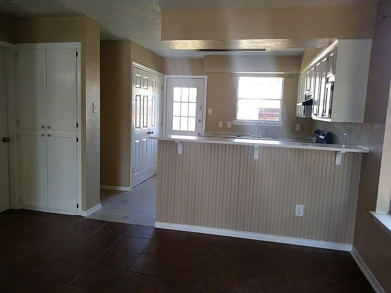 522 Matt Ln — Photo 6