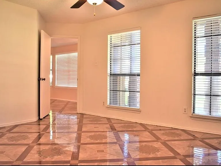 2332 Chestnut Way — Photo 7
