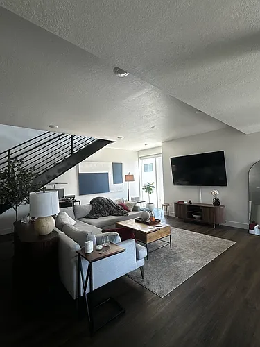 933 S Washington St #312 Photo 1