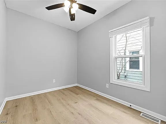 1537 Lakewood Ave — Photo 11