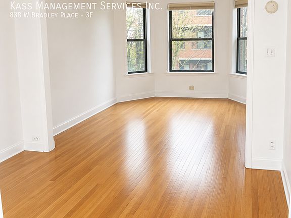 5th image of 838 W Bradley Pl APT 3F