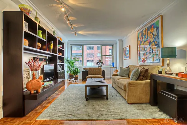 Sold by Anchor Associates | media 1