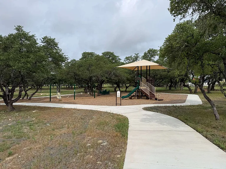 3901 Sugar Hackberry Trl #B — Photo 16