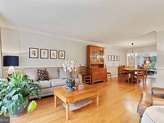 4th image of 8707 Millbrook Pl