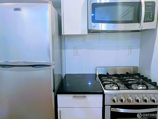 Rented by Oxford Property Group | media 9