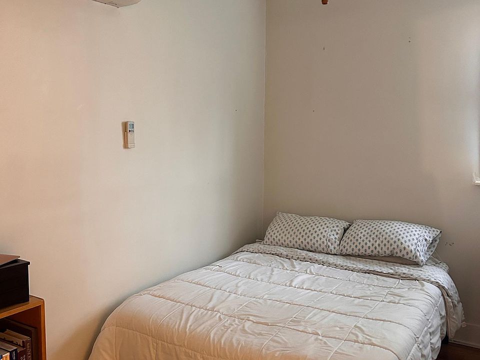 1st image of 1810 E Main St APT C