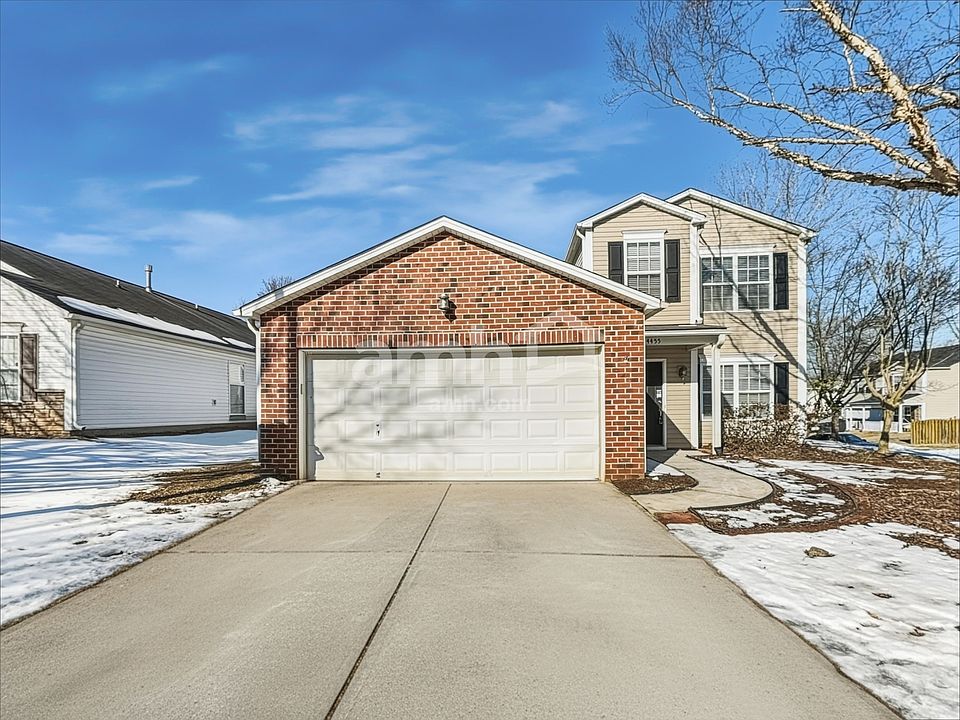 1st image of 4455 Westhill Pl SE