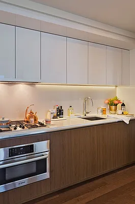 Rented by Bold New York | media 50