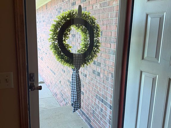 5th image of 2440 Aster Ln