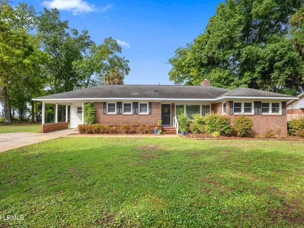 2006 Broad River Dr, Beaufort, SC 29906