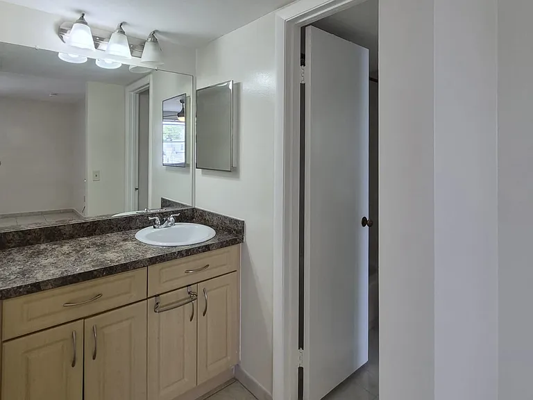 6840 SW 45th Ln #255 — Photo 13