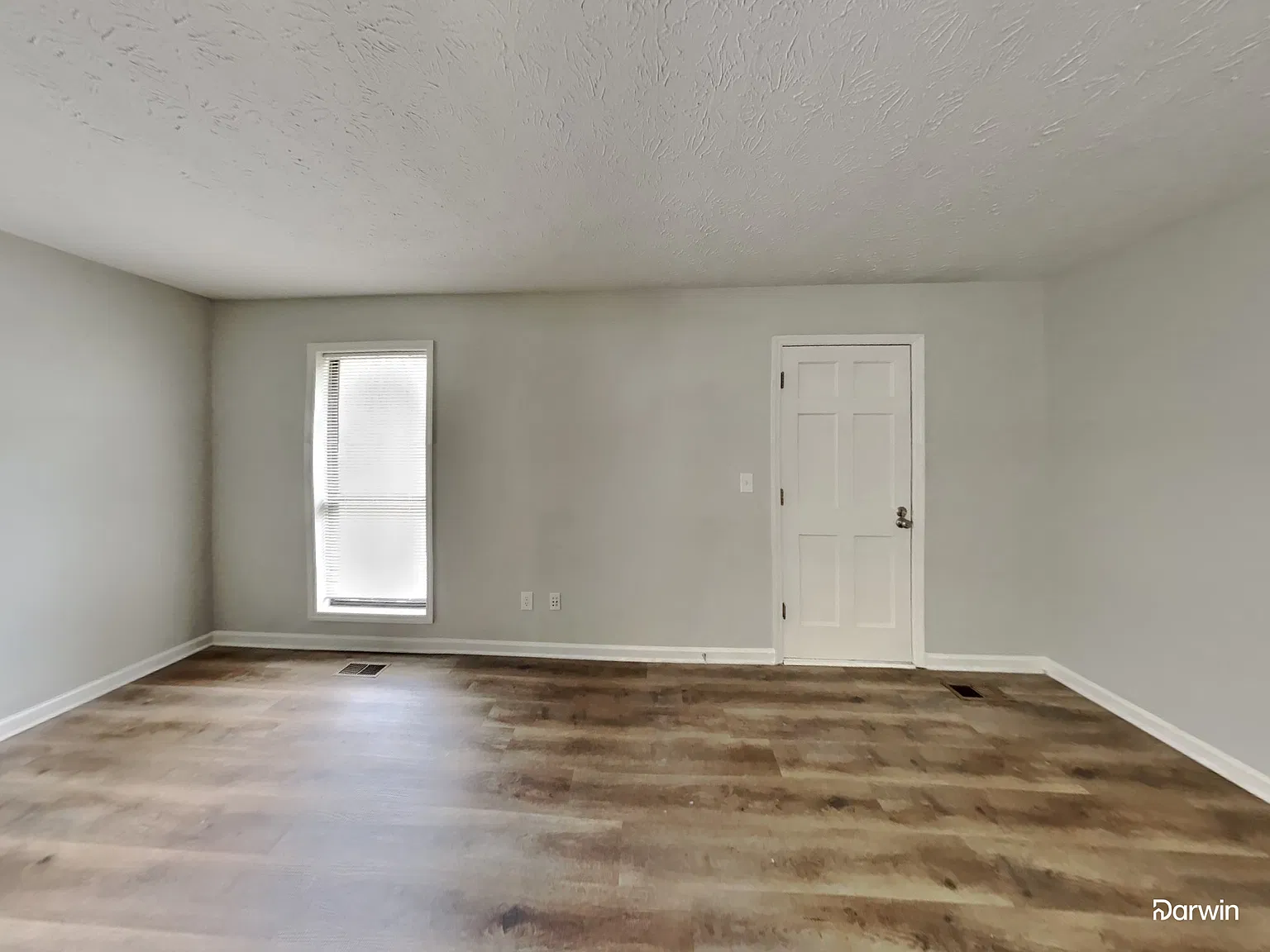3 bed, 2.0 bath, 1138 sqft, $1,695 — Photo 4