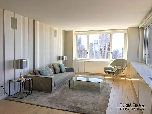 Rented by Terra Firma International Real Estate LLC | media 10