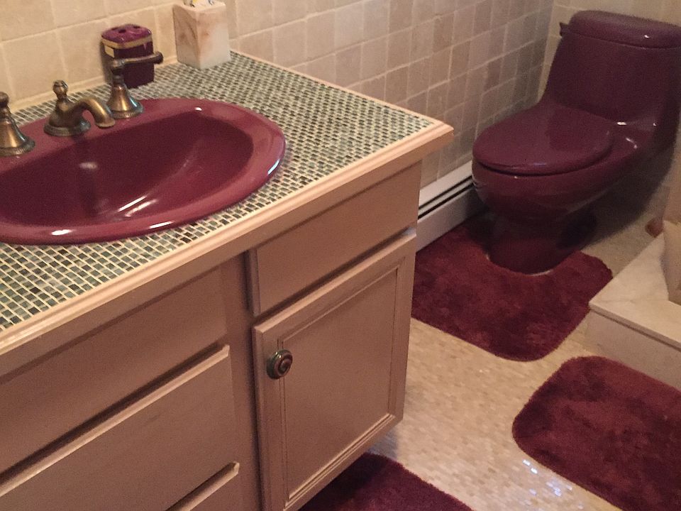 2nd image of 531 Wintergreen Ave
