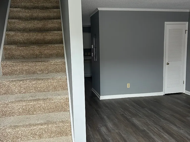 102 David Dr #F5 — Photo 4