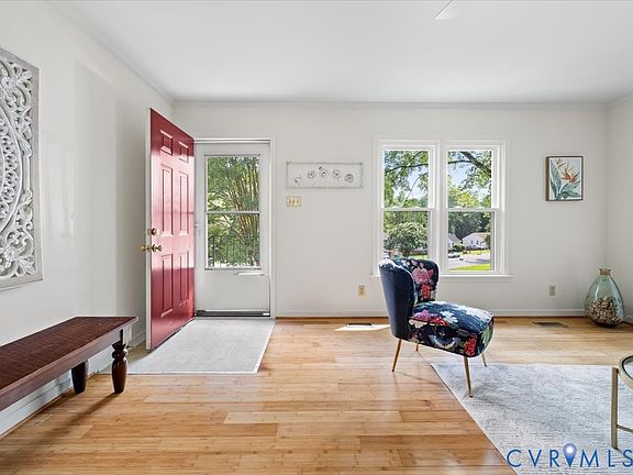 5th image of 2552 Hickory Knoll Ln