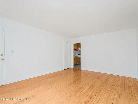 4th image of 175 Arlo Rd #A