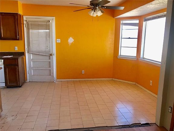 4th image of 3009 Escarpa Dr