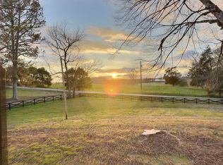 595 Kemp Rd, La Fayette, GA 30728